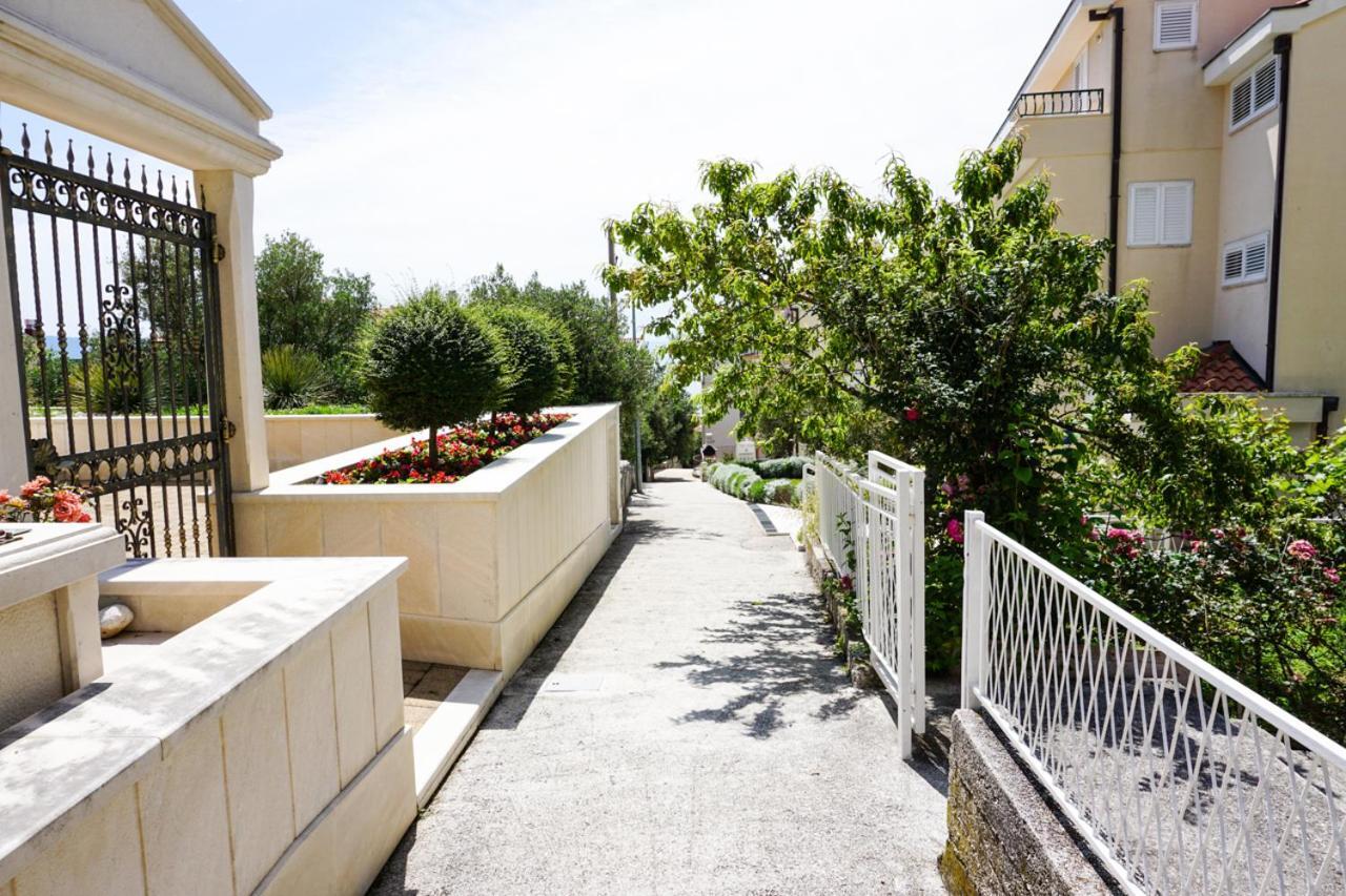 Sol Rooftop Apartments Tučepi Zewnętrze zdjęcie